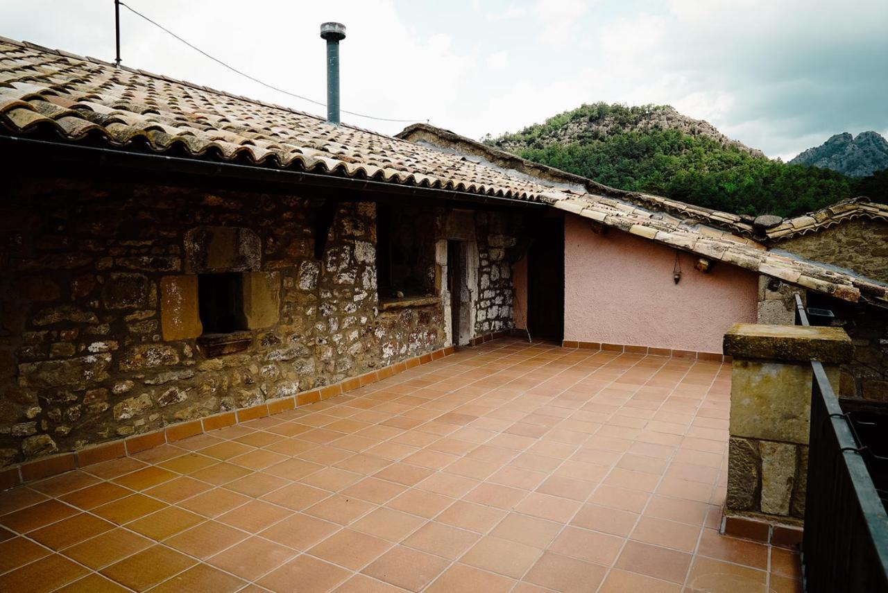 Cases Altes De Posada Navés Exterior photo